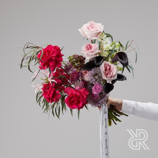 Bouquet 201 Букет с лентами с пионовидной розой и сиренью